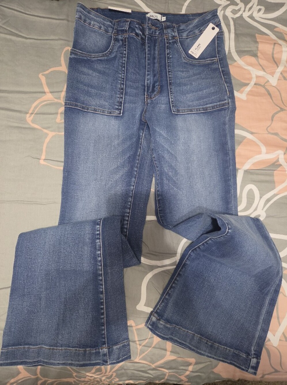 NWT Rue21 Women's High-Rise Flare Jeans